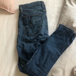 Hudson, medium rise skinny jeans!